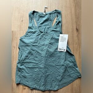 NWT Lululemon Love Tank Size 8 Tidewater Teal